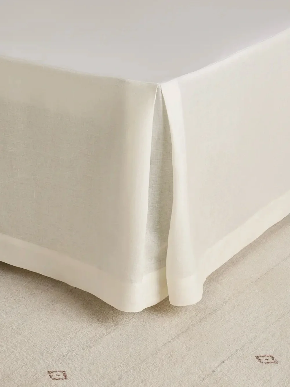 Quince Linen 15” Bed Skirt in Ivory Cream - Retail $50